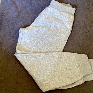 Woman’s Adidas Sweatpants (xl)